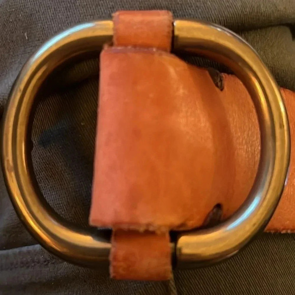 Gap Vintage Tobacco Brown British Distressed Leather
Belt with Brass Buckle XS - Picture 15 of 16